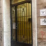 Bilocale House Gaudio 23 - A 1 Minuto Dall'ariston - Wifi Διαμέρισμα